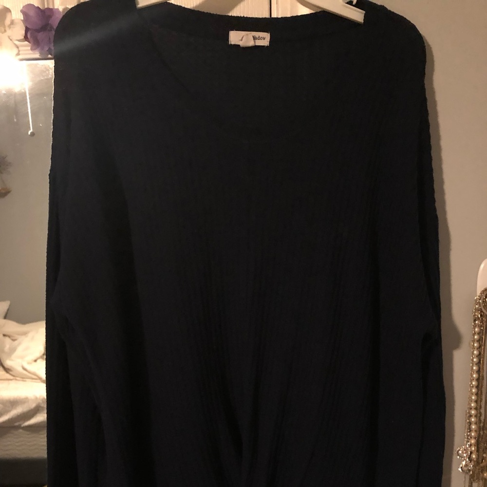 Eyeshadow navy blue sweater